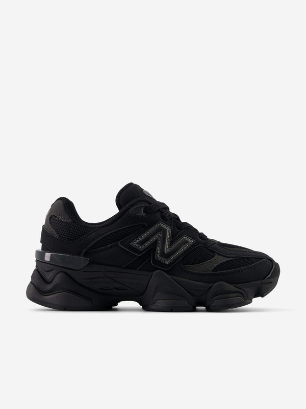 Kids 9060 Trainers in Black